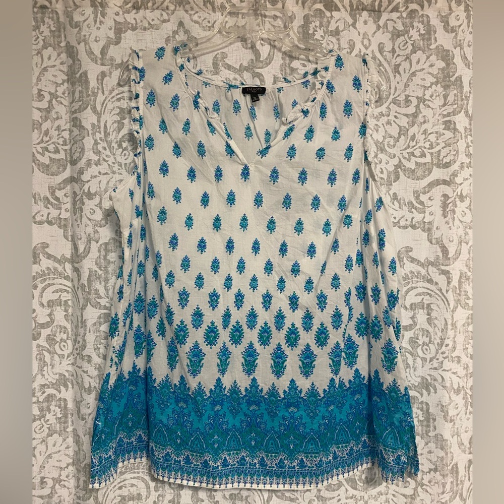 Light Blue & Teal Printed Sleeveless V-Neck Women's Top